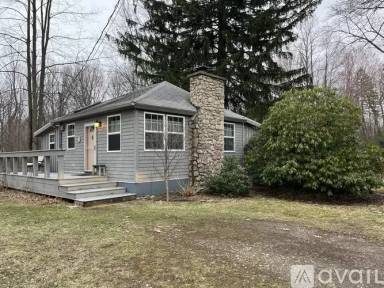 Main picture of 785 Gunton Dr