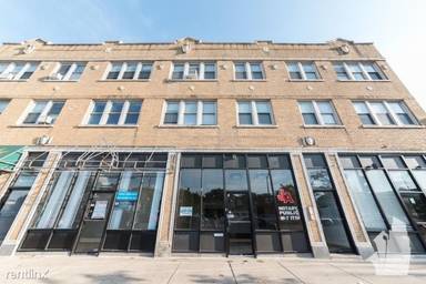 Main picture of 4433 W Fullerton Ave