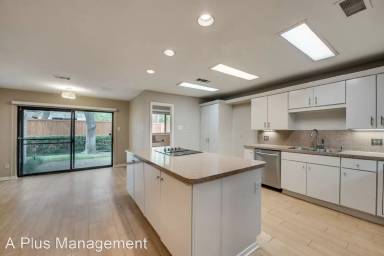 Main picture of 12641 Sunlight Dr