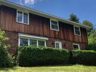 Main picture of 18 Brandt Rock Ave
