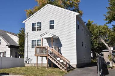 Main picture of 100 Clym St