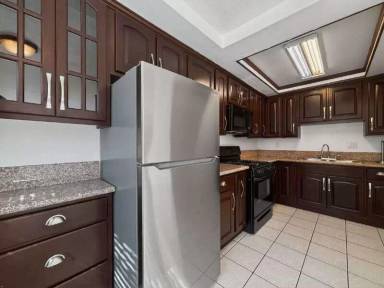 Main picture of 5505 Loveland St