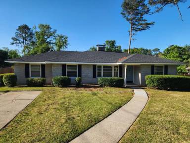 Main picture of 1213 McRee Dr