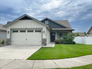 Main picture of 7887 N Goodwater Loop