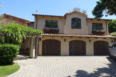 Main picture of 27040 Dezahara Way
