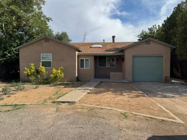 Main picture of 2420 Pueblo Bonito Ct NW