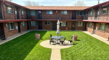 Main picture of 1419 Coffman St