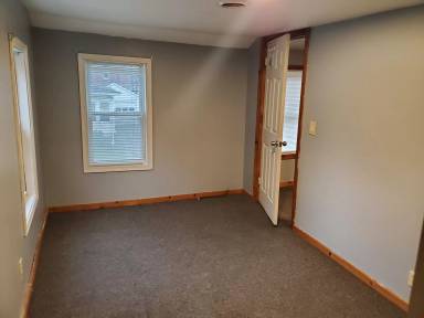 Main picture of 711 Elm St