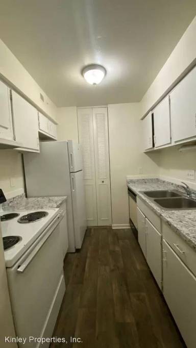 Main picture of 220 Orchard Trace Ln
