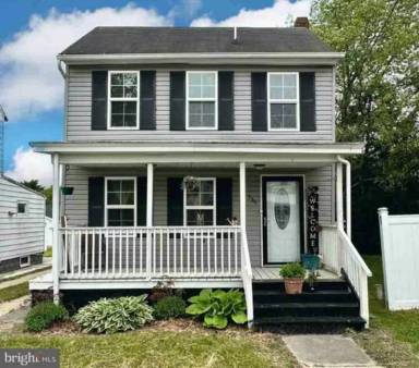Main picture of 336 Main St
