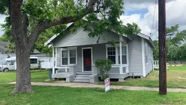 Main picture of 1140 Ewing St