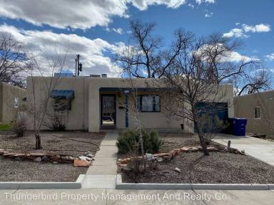 Main picture of 2718 San Diego Ave SE