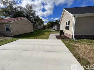 Main picture of 208 Dollar Ave