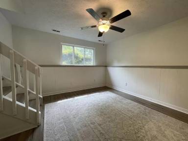 Main picture of 2916 Henslowe Dr