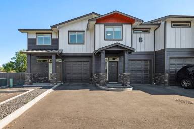 Main picture of 911 W Entiat Ave