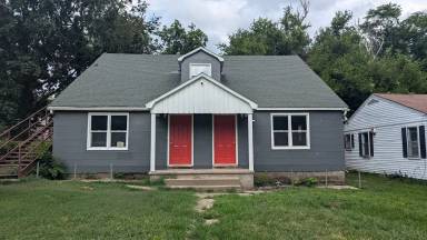 Main picture of 520 S Barrett Ave