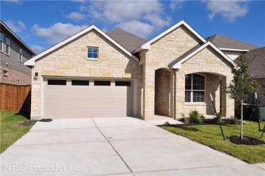 Main picture of 205 Peace Pipe Way