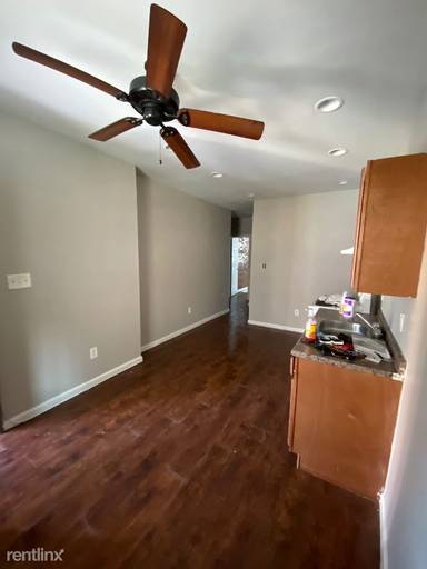 Main picture of 2242 E Allegheny Ave