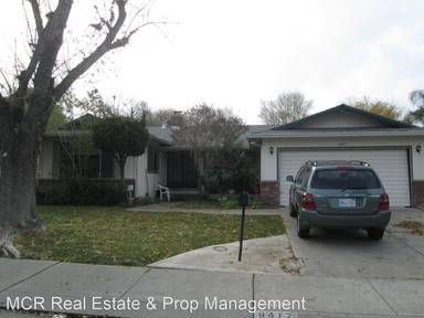 Main picture of 8417 Edgefield Way