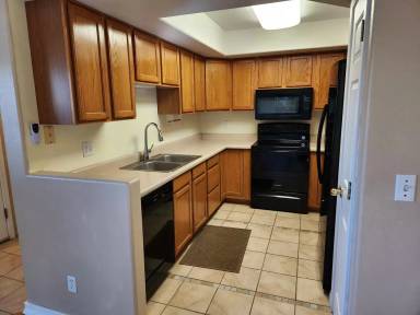Main picture of 931 W Madera Ln