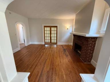 Main picture of 103 Malcolm St