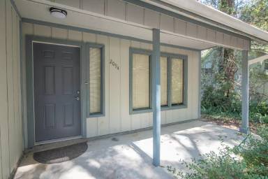 Main picture of 2094 Shangri La Ln