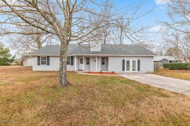 Main picture of 424 Singletree Dr