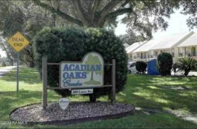 Main picture of 300 Lozes Ave