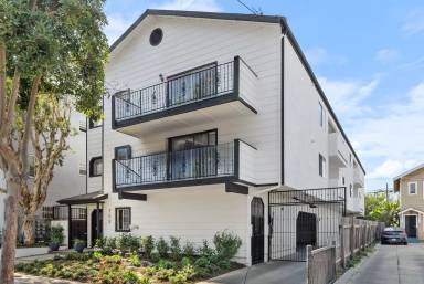 Main picture of 755 Gaviota Ave