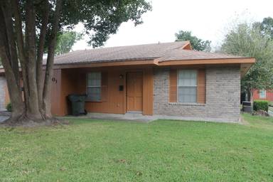 Main picture of 3001 Hodges St
