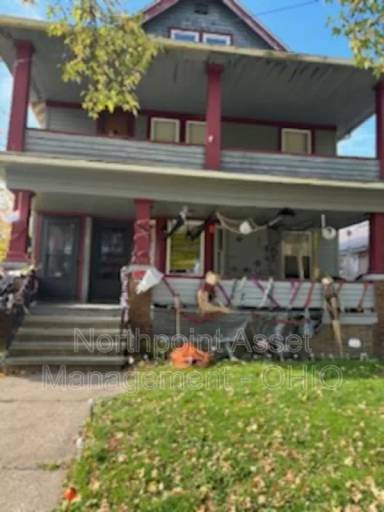 Main picture of 3296 W 99th St