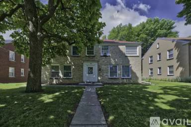 Main picture of 4865 N Mohawk Ave