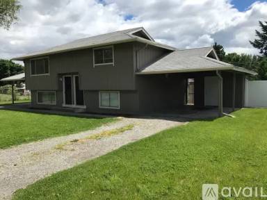 Main picture of 10506 E Augusta Ave