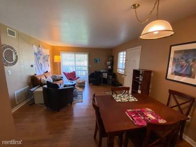 Main picture of 1221 E Prospect Rd