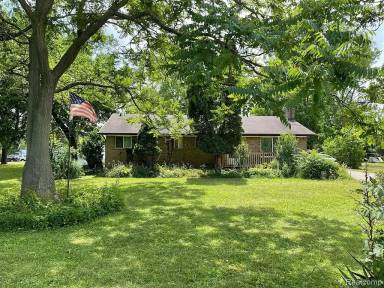 Main picture of G3407 Beecher Rd