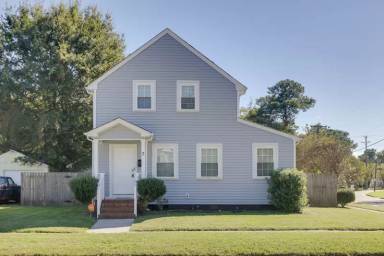 Main picture of 2 Alden Ave