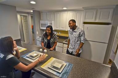 Main picture of Campus Hill Apartments