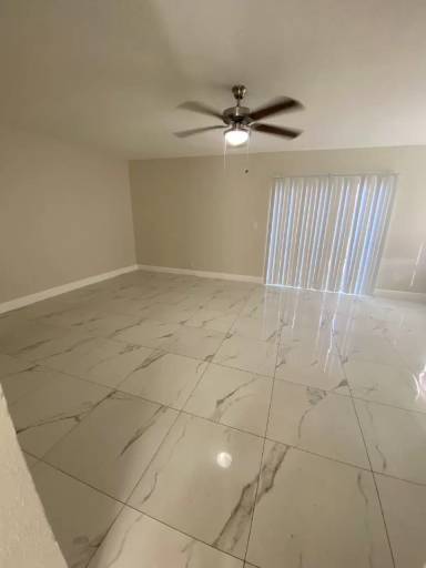 Main picture of 1651 SW 40th Ter