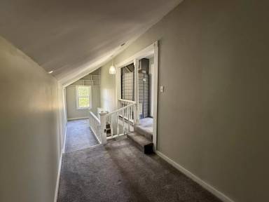Main picture of 23 E Brown St