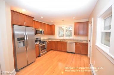 Main picture of 28 Houghton St