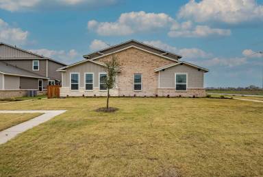 Main picture of 745 Wheatfield Dr