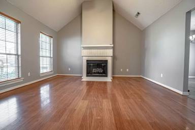 Main picture of 521 Branchwood Ave