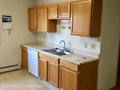 Main picture of 810 Irwin St