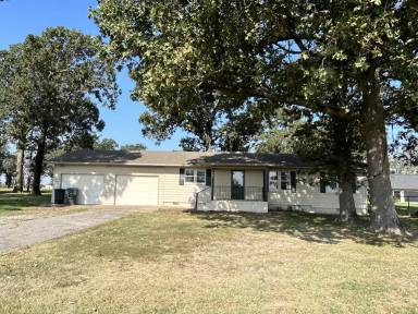 Main picture of 1901 Dowell Rd