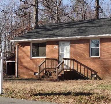 Main picture of 7826 Senate St