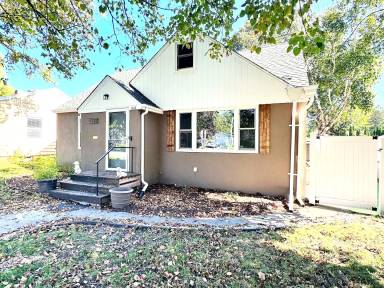 Main picture of 1218 Dale St N