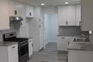Main picture of 9016 Hackney Ln