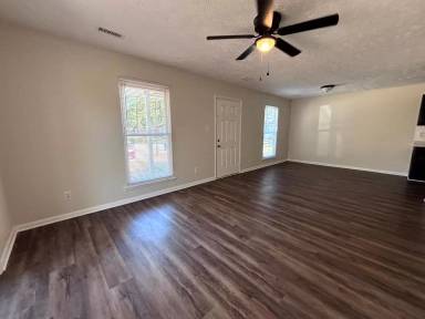 Main picture of 1003 Madiera Ct