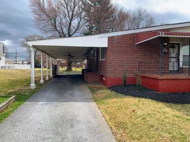 Main picture of 6236 Robin Hill Rd