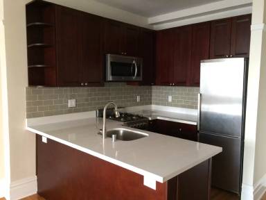 Main picture of 745 Hyde St